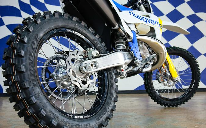 2027 TE 300 - Husqvarna Motorcycles