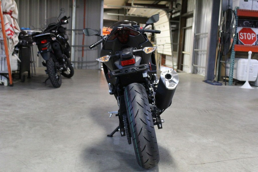 2026 Kawasaki Ninja® 500 ABS