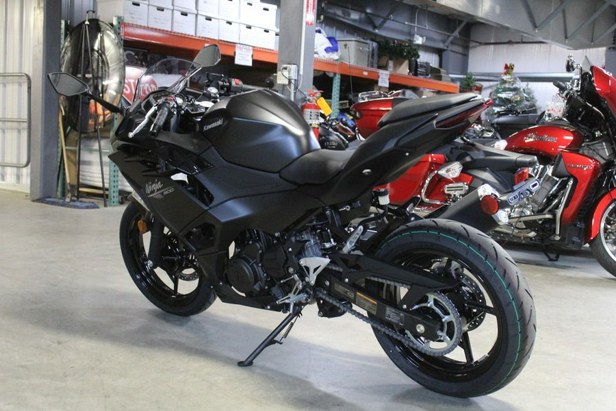 2026 Kawasaki Ninja® 500 ABS