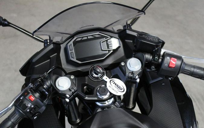 2026 Kawasaki Ninja® 500 ABS