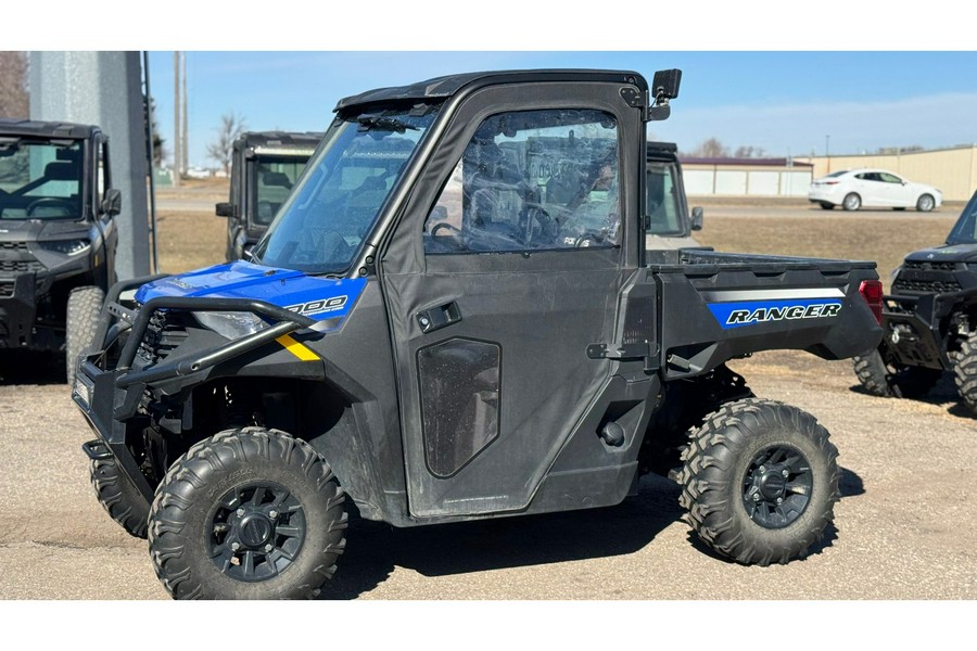 2022 Polaris RANGER 1000 Premium W/ CAB & HEAT