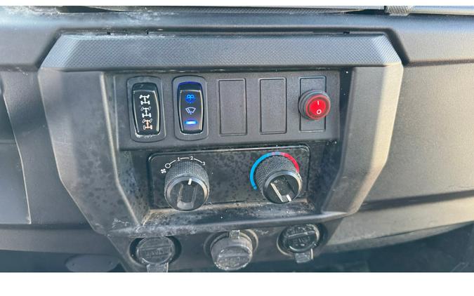 2022 Polaris RANGER 1000 Premium W/ CAB & HEAT