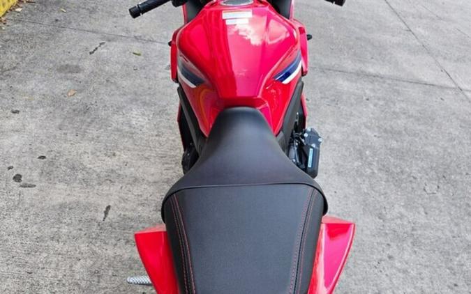 2026 Honda CBR650R E-Clutch
