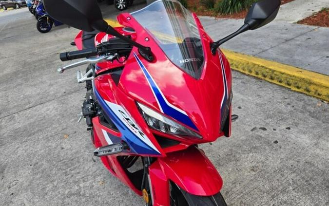 2026 Honda CBR650R E-Clutch