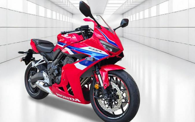 2026 Honda CBR650R E-Clutch