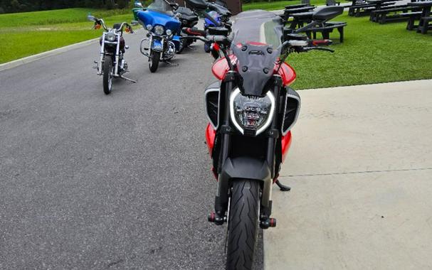 2024 Ducati Diavel V4