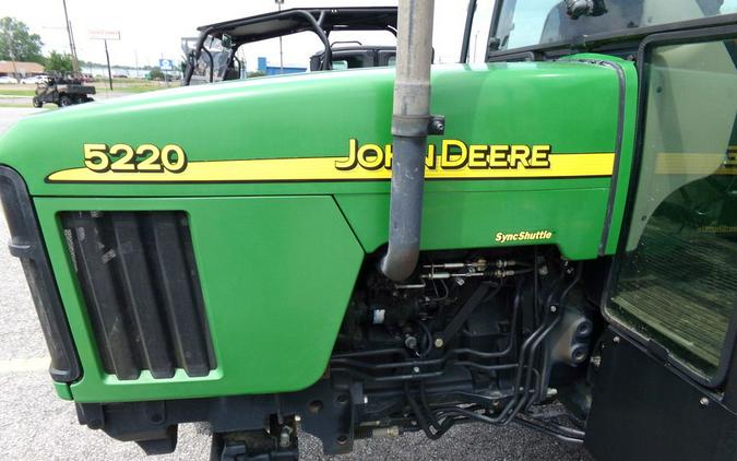 2001 John Deere 5520 2wd