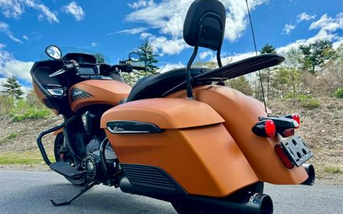 2022 Indian Motorcycle Challenger® Dark Horse® Icon