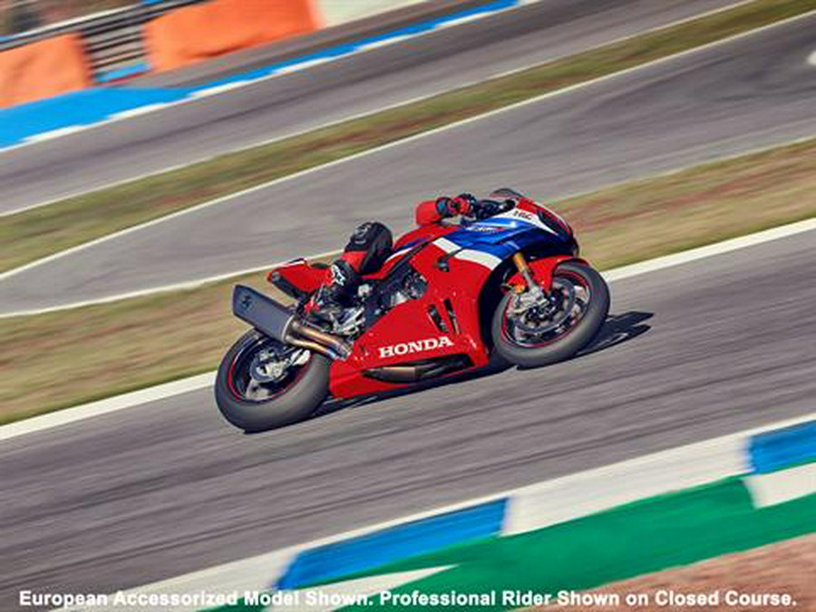 2025 Honda CBR1000RR-R Fireblade SP