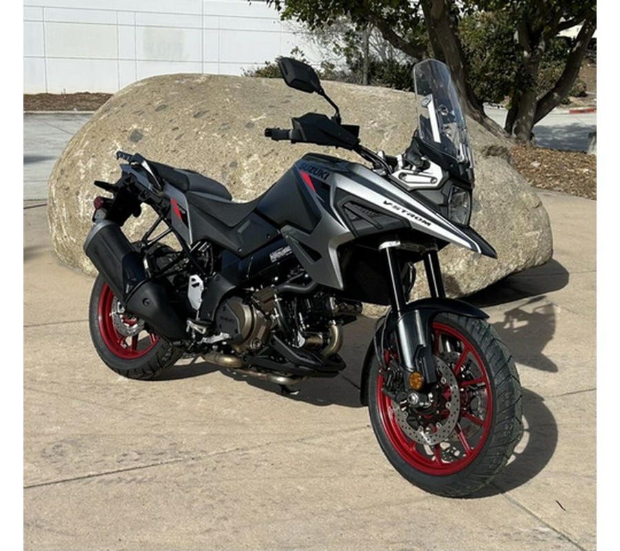 2025 Suzuki V-Strom 1050