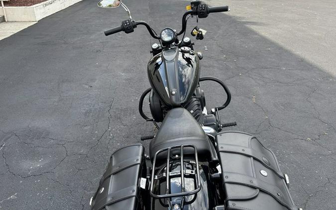 2022 Indian Chief Bobber ABS Black Metallic