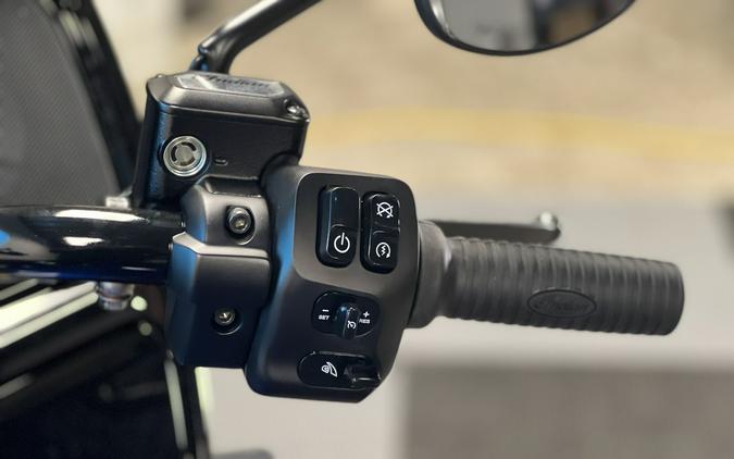 2026 Indian Motorcycle Pursuit® Dark Horse® with 112 and Powerband Audio Package