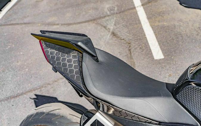 2022 Aprilia RSV4 Factory 1100