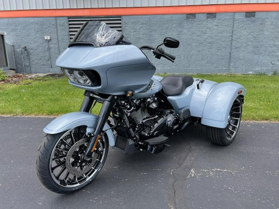 2024 Harley-Davidson® FLTRT - Road Glide® 3