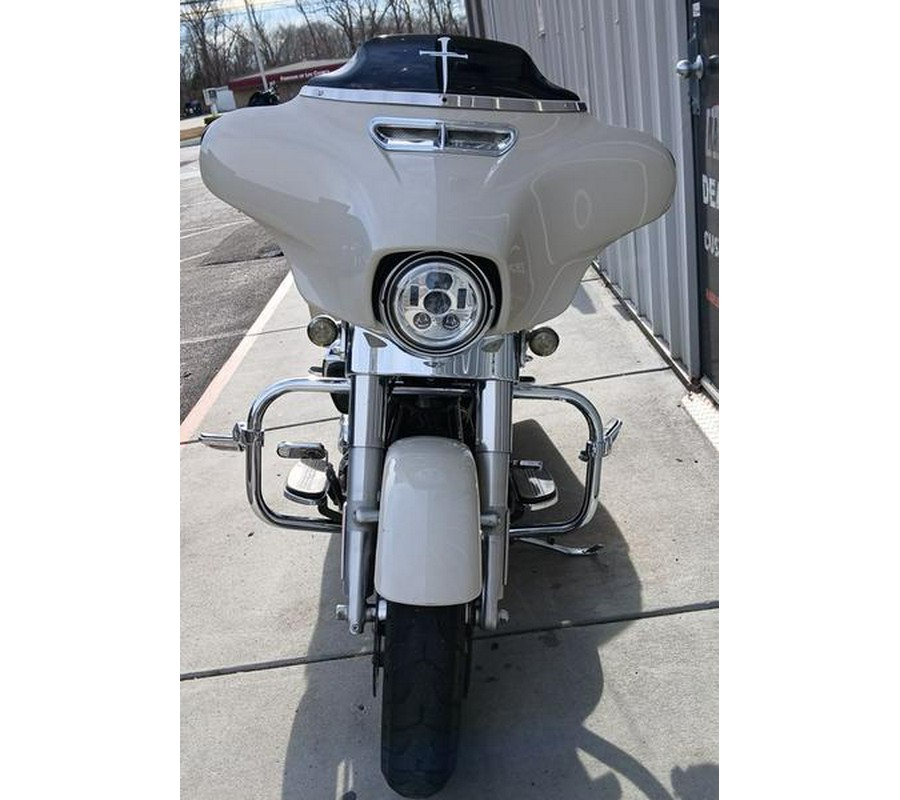 2022 Harley-Davidson® FLHX - Street Glide®