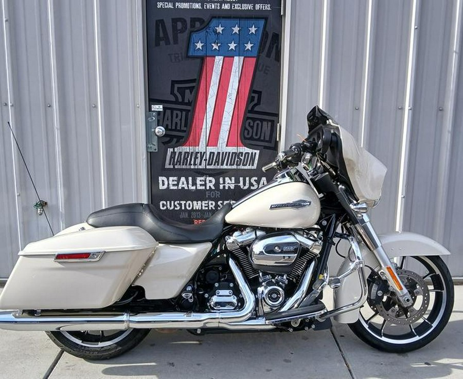 2022 Harley-Davidson® FLHX - Street Glide®