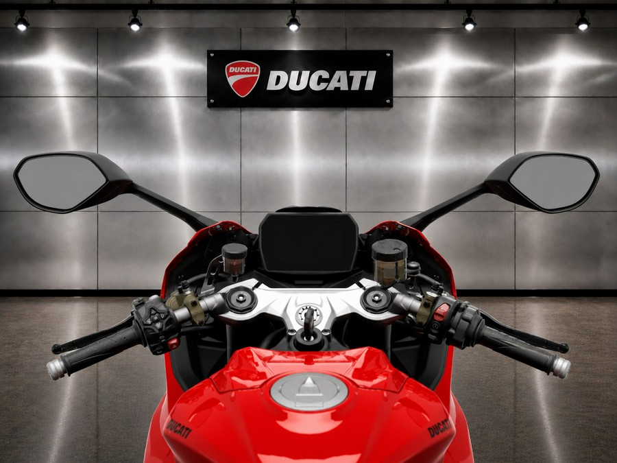 2026 DUCATI PANIGALE V2
