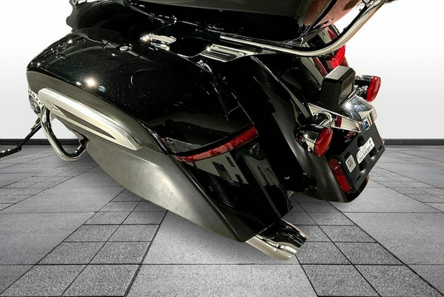 2025 Indian Pursuit Limited 112 Black Metallic