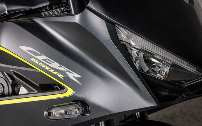 2026 Honda CBR650R E-Clutch