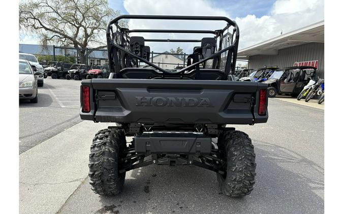 2025 Honda Pioneer 1000-6 Deluxe Crew