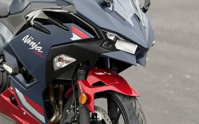 2026 Kawasaki Ninja 500 ABS Metallic Matte Twilight Blue ABS Metallic Yellowish GreenEbony