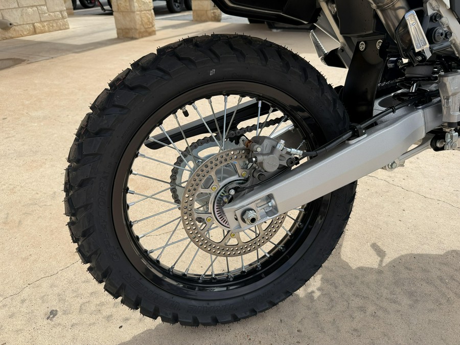2026 SUZUKI DR-Z 400SM