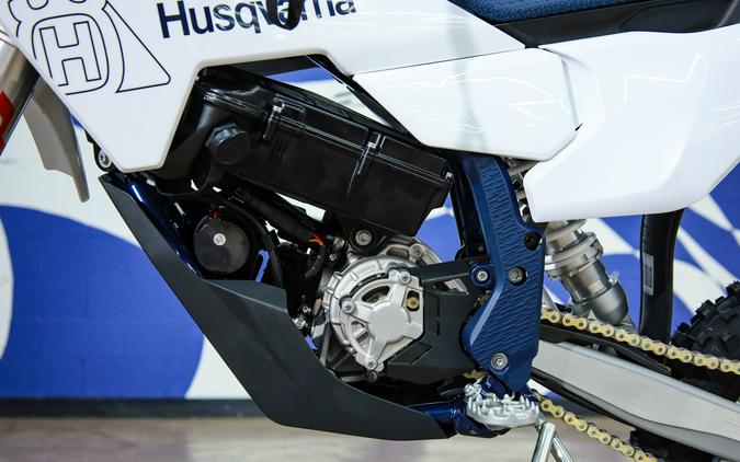 2027 EE 5 - Husqvarna Motorcycles