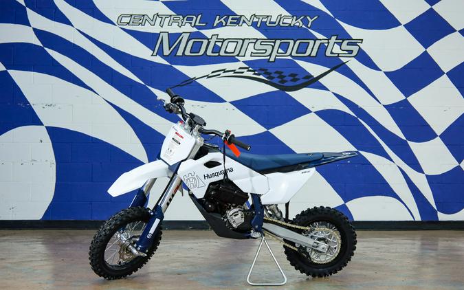 2027 EE 5 - Husqvarna Motorcycles