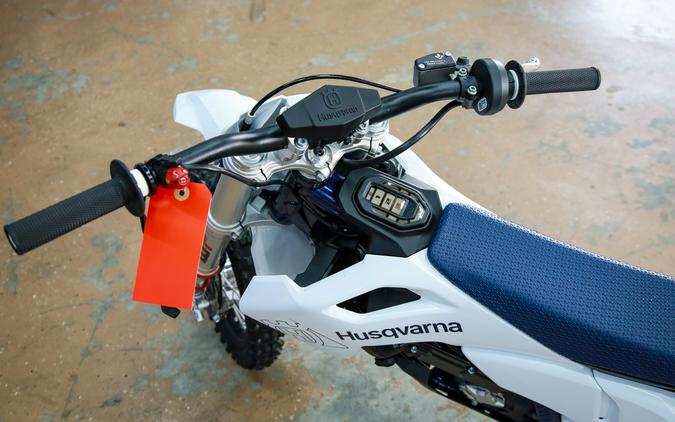 2027 EE 5 - Husqvarna Motorcycles