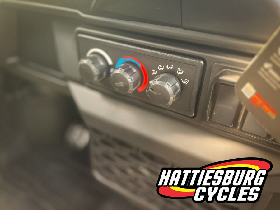 2026 Can-Am Defender Limited HD11