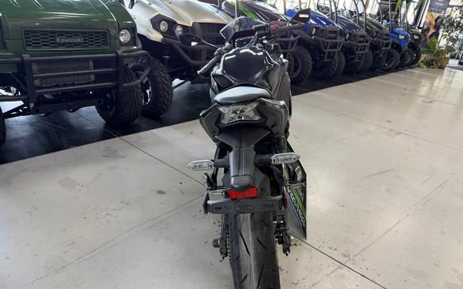 2026 Ninja® 650 - Kawasaki