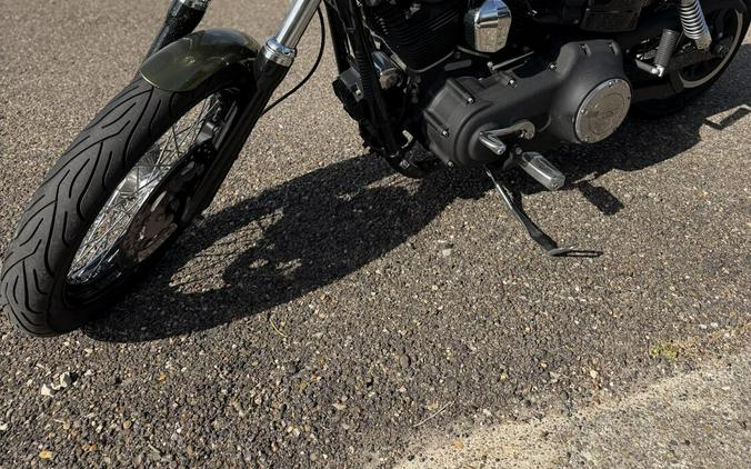 2016 Harley-Davidson Street Bob Olive Gold