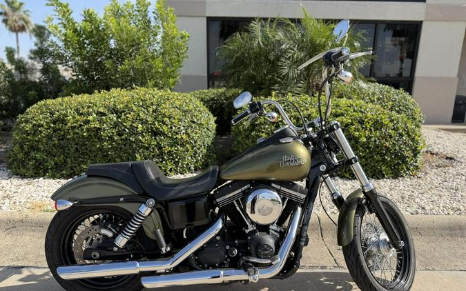 2016 Harley-Davidson Street Bob Olive Gold