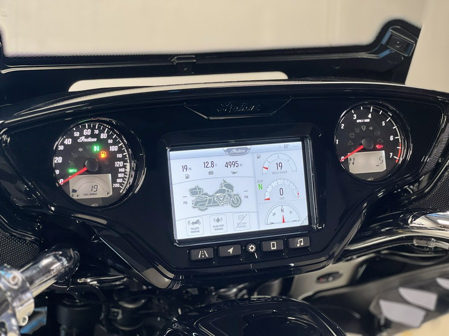 2026 Indian Motorcycle Roadmaster® PowerPlus Signature Series