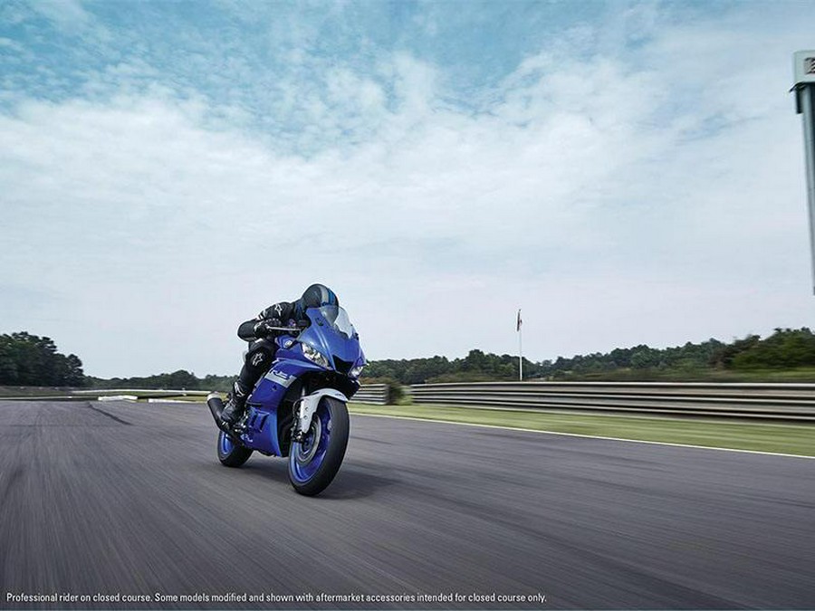 2021 Yamaha Motor Corp., USA YZF-R3 ABS