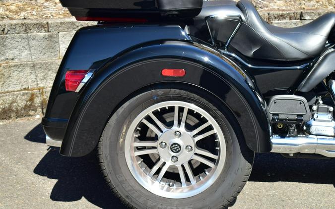 2021 Harley-Davidson Tri Glide Ultra FLHTCUTG