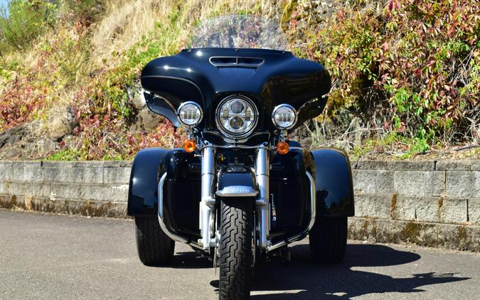 2021 Harley-Davidson Tri Glide Ultra FLHTCUTG