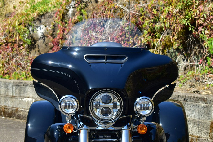 2021 Harley-Davidson Tri Glide Ultra FLHTCUTG