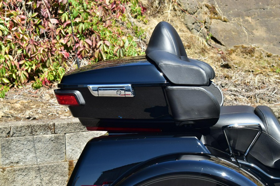 2021 Harley-Davidson Tri Glide Ultra FLHTCUTG
