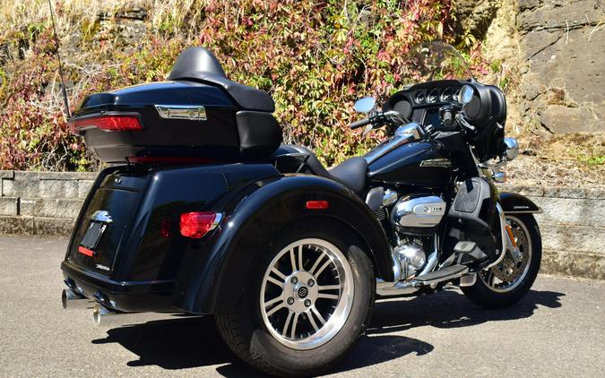 2021 Harley-Davidson Tri Glide Ultra FLHTCUTG