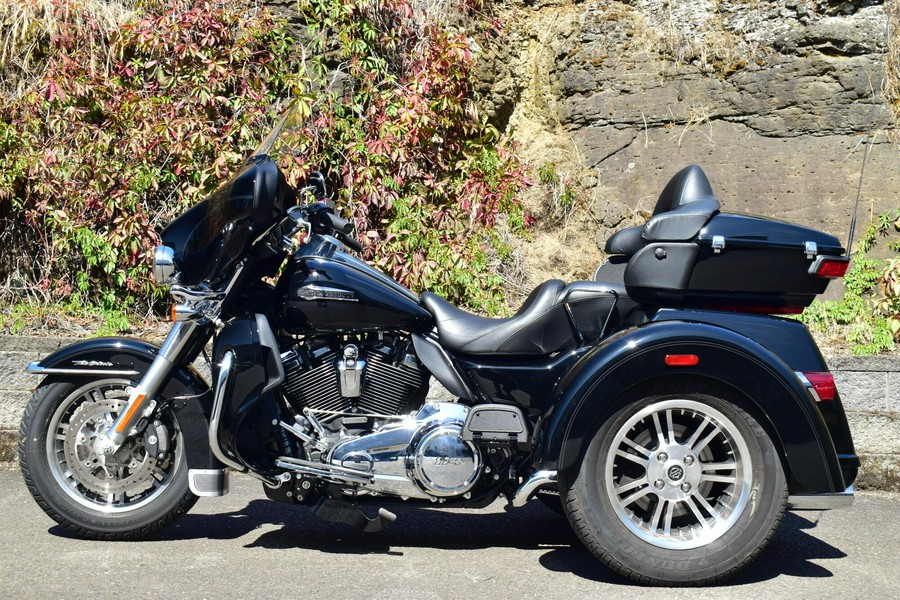 2021 Harley-Davidson Tri Glide Ultra FLHTCUTG