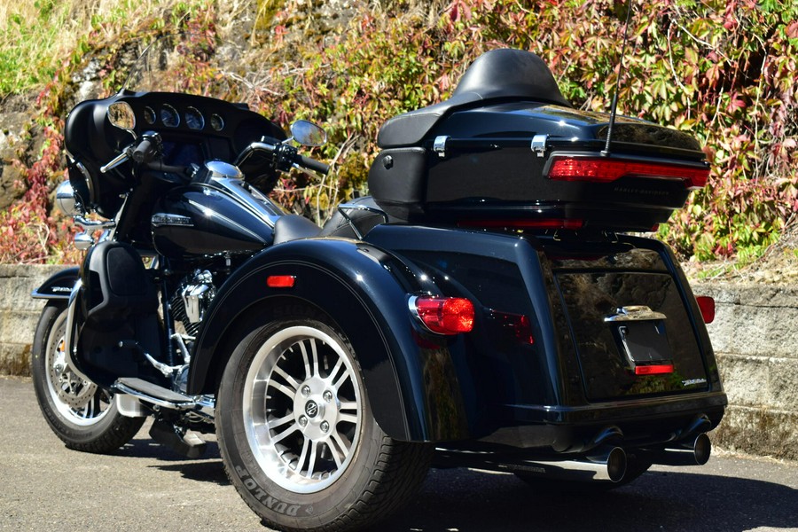 2021 Harley-Davidson Tri Glide Ultra FLHTCUTG