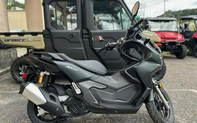 2025 Honda ADV160 ABS