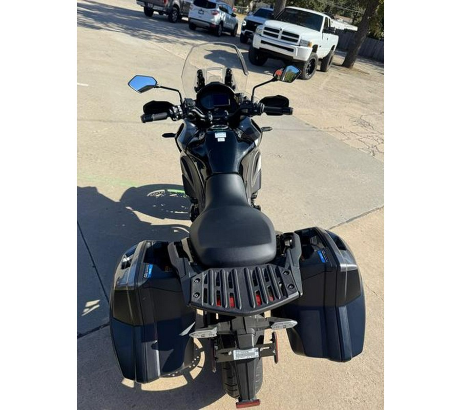 2025 Kawasaki Versys® 1100 SE LT ABS