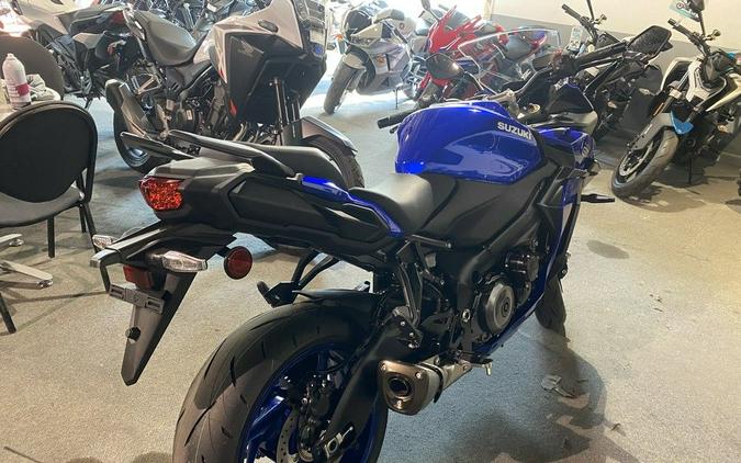 2025 Suzuki GSX-S1000GT+