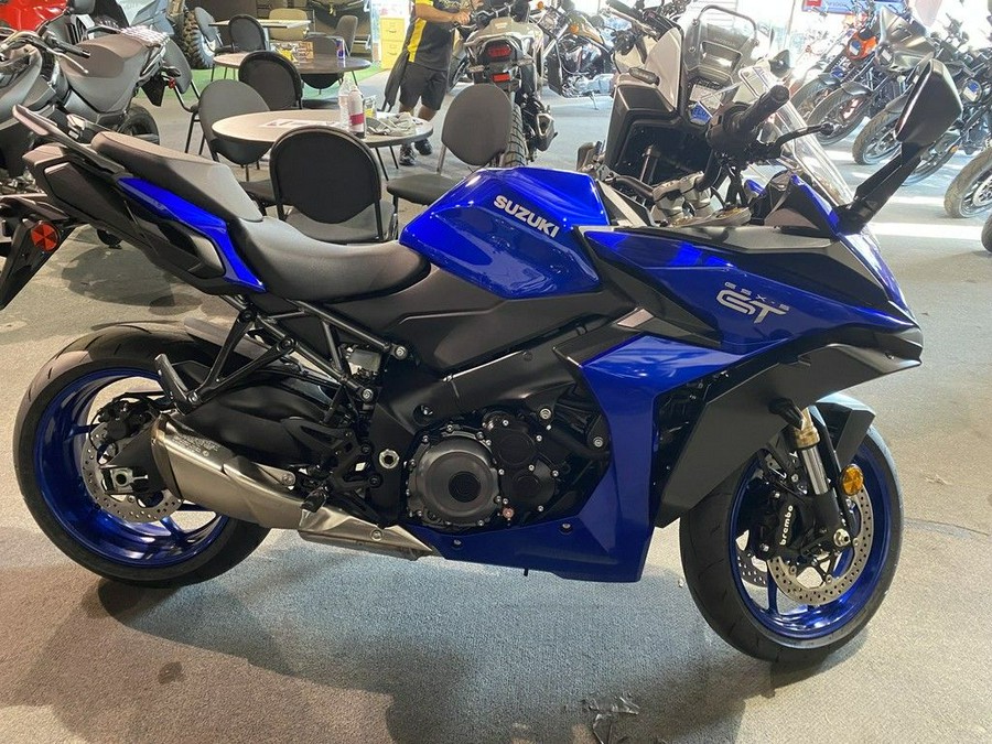 2025 Suzuki GSX-S1000GT+