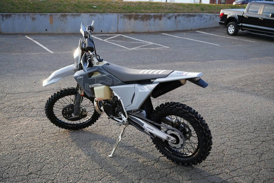 2026 Husqvarna Motorcycles TE 300 Pro