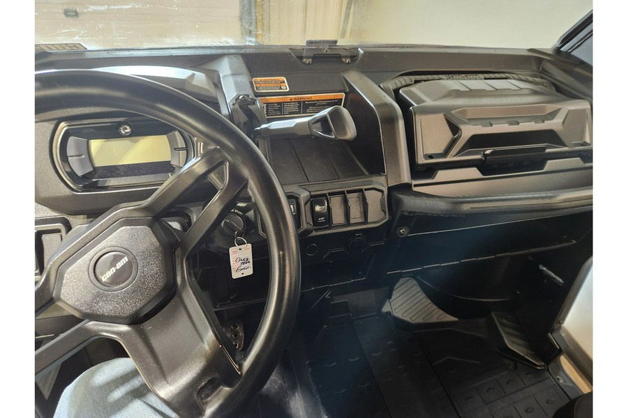 2020 Can-Am DEFENDER XT HD8