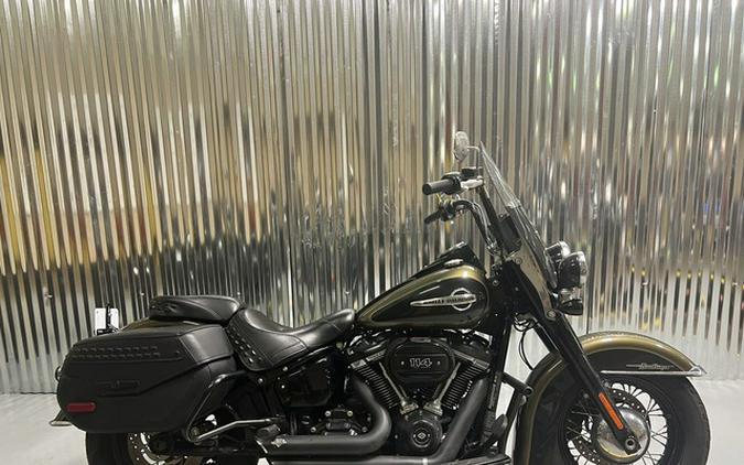 2018 Harley-Davidson Softail FLHCS - Heritage Classic 114