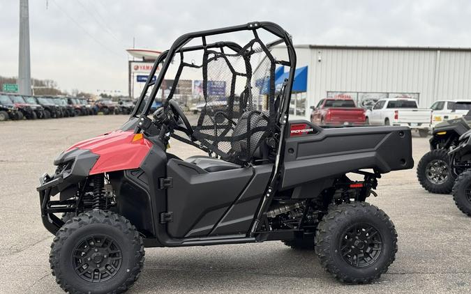 2026 Honda PIONEER 700 DELUXE